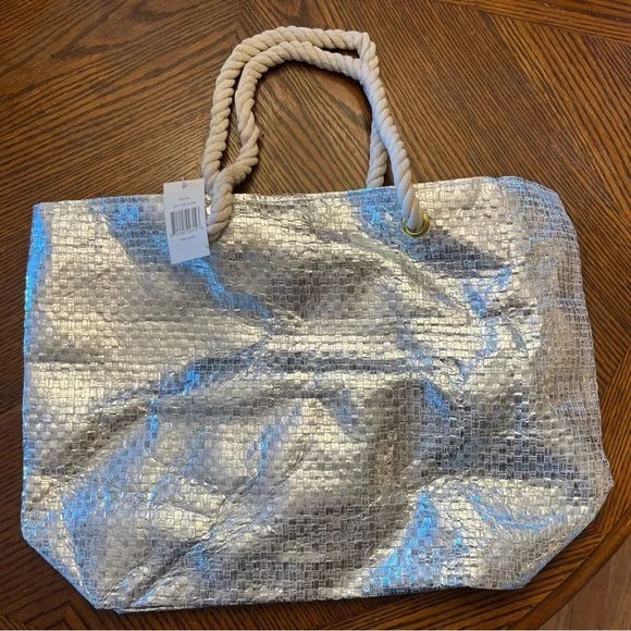 Saks Fifth Avenue Bags Saks Fifth Avenue Beach Bag Silver Tote - Main Image